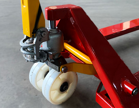 Paleteira Manual Hidráulica com roda
